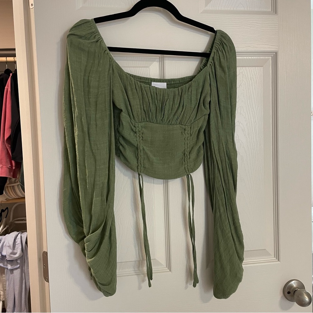 Isabella’s Cabinet Cropped Tie Top